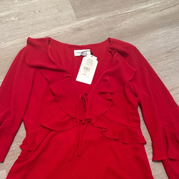 Elegant Red Long Sleeve Dress - Picture 5 of 5